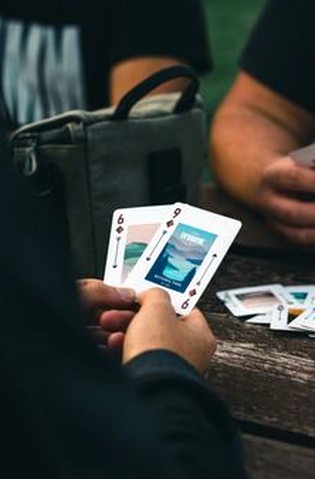 tài xỉu và xóc đĩa là gì